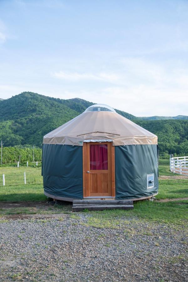 Hotel The Yurts At Margo'S Garden, Kiroro Akaigawa Exteriér fotografie